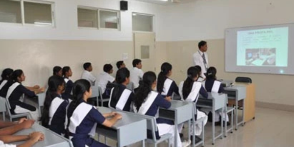 कक्षाएं